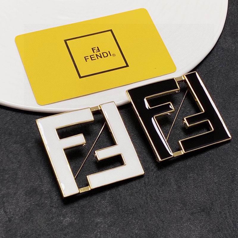 Fendi brooch 10lyr1 (9)